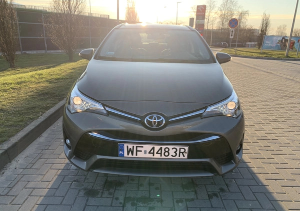 Toyota Avensis cena 61900 przebieg: 121000, rok produkcji 2018 z Kielce małe 67